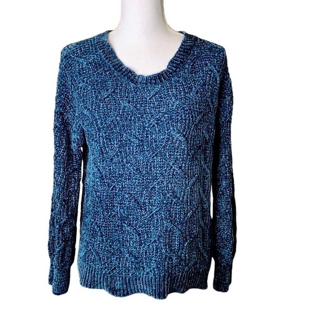 Pink Rose Blue Chenille Knit Crewneck Sweater Size Medium